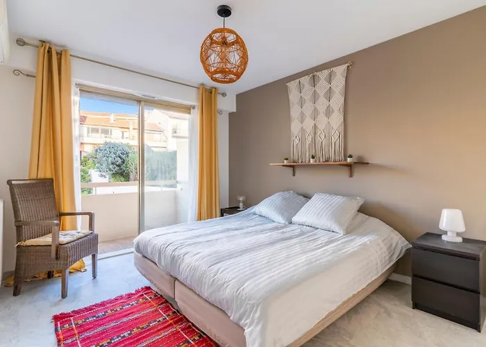 Le Mistral - Appt Avec Deux Balcons A * Cannes