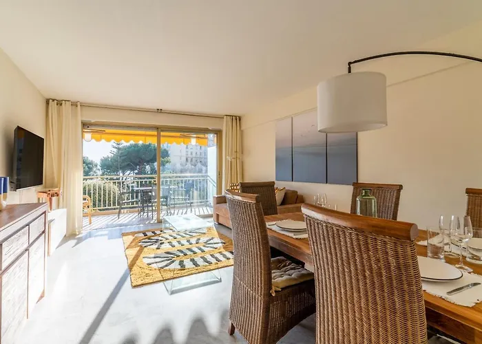 Le Mistral - Appt Avec Deux Balcons A Apartment *